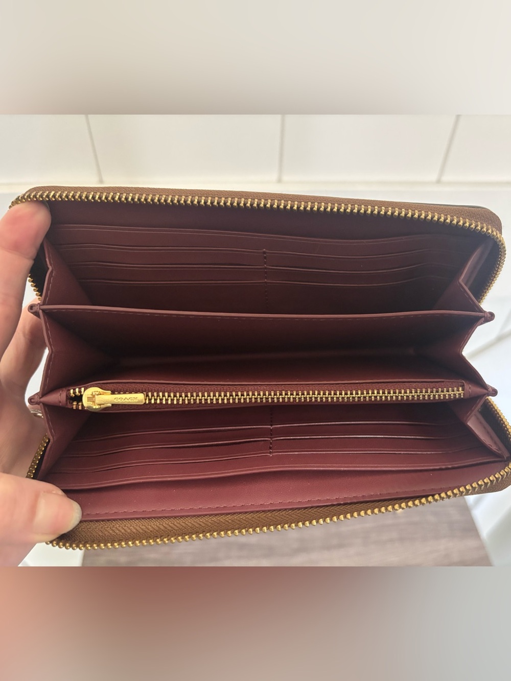 EUC Coach Long Zip Around Wallet in Signature Canvas with Evergreen Floral - Picture 5 of 12